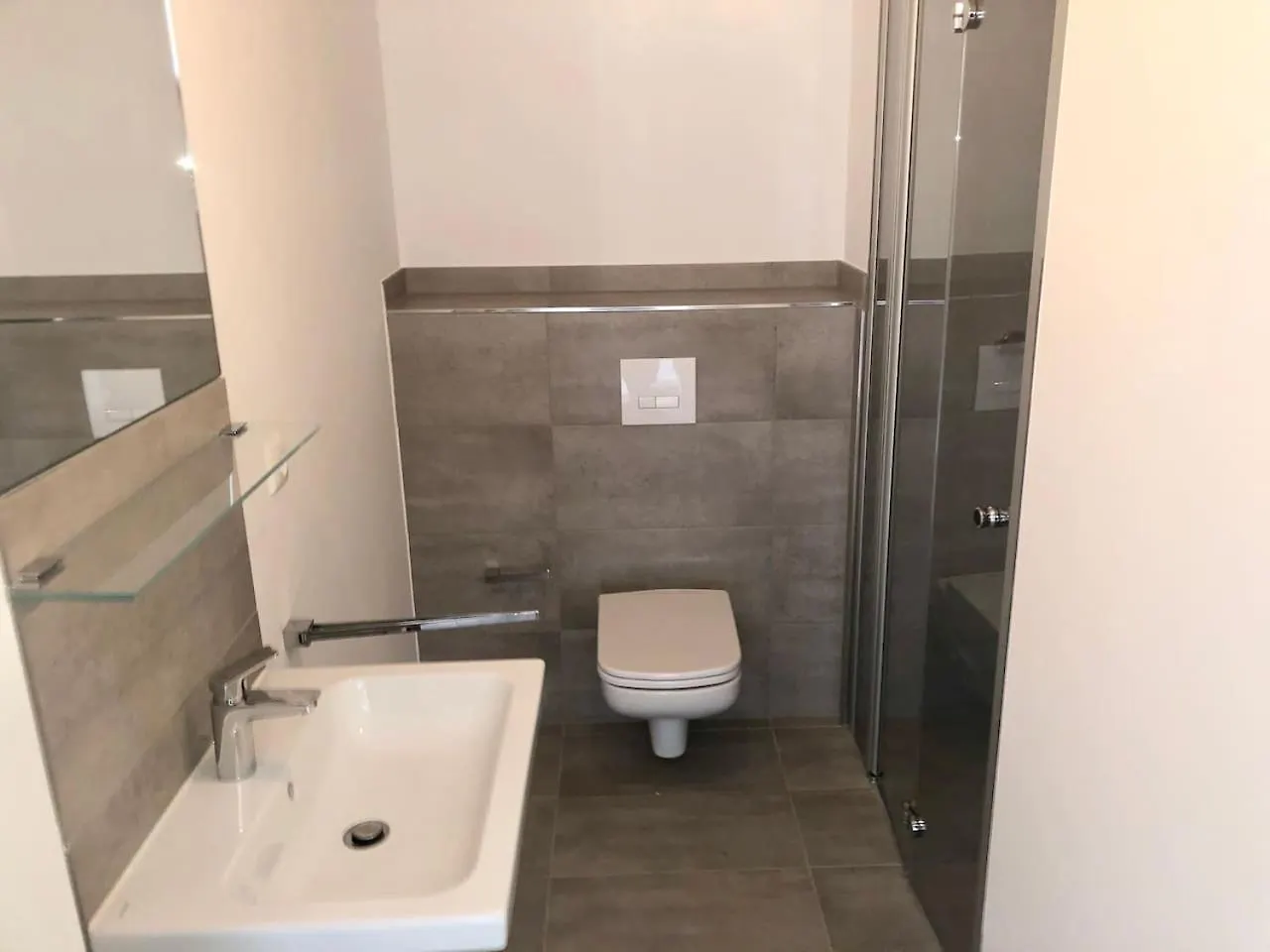 Holidayhome Apartments I Lichtenberg Rosenfelder Room